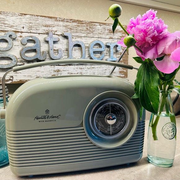 Meet your Posher, Kelley - Picture 2 of 2